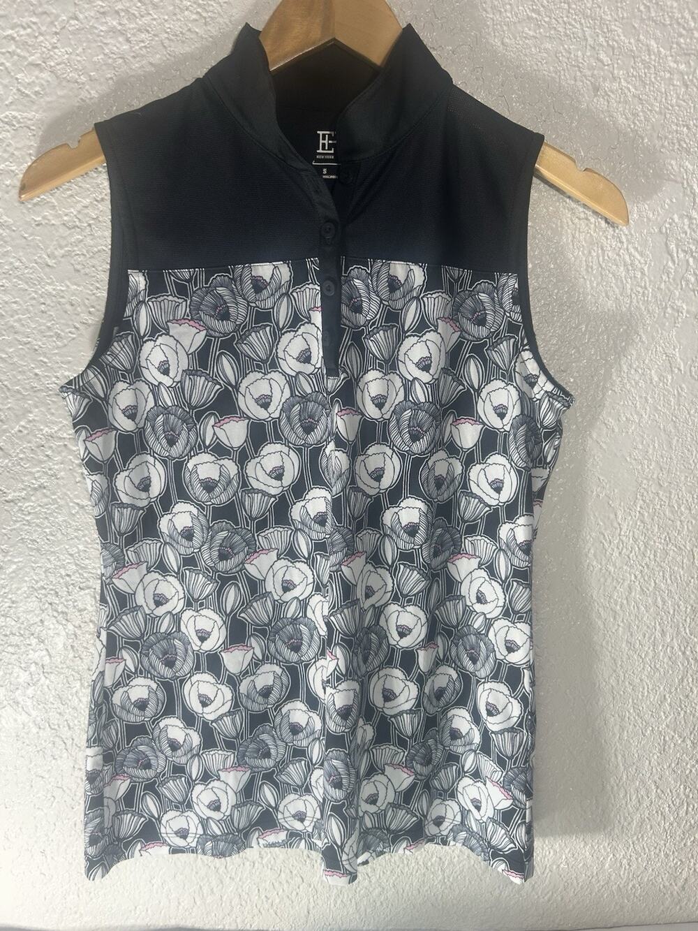 EP New York Women's Golf Sleeveless Top Sz XS Black / White /Mesh Upper Back